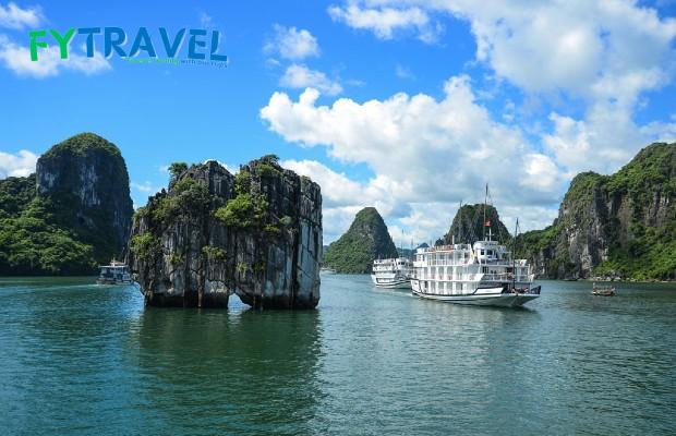 Tour Du Lịch Đảo Bình Hưng: Bãi đá Trứng - Vịnh Đá Vách - Hang Yến - Bãi Me - Hòn Sam - Nước Đổ Tour Du Lịch Đảo Bình Hưng: Bãi đá Trứng - Vịnh Đá Vách - Hang Yến - Bãi Me - Hòn Sam - Nước Đổ